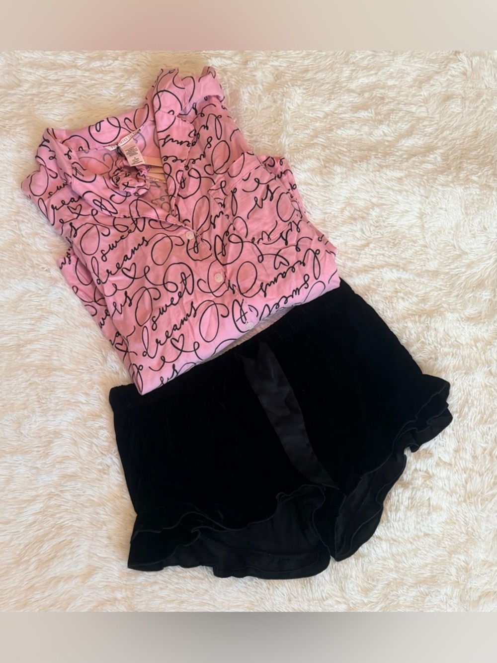 Victoria's Secret Sweet Dreams PJ Top & Scrunchie & Velvet Ruffle Sleep Shorts - Picture 7 of 13